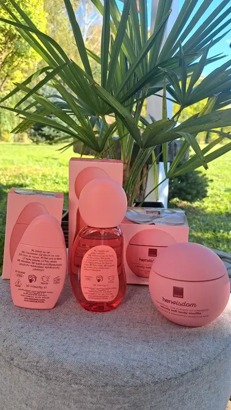 Avon Herwisdom Osmanthus - zestaw 3 el. — zdjęcie 2, Zdrowie i uroda, Mościce, Tarnów
