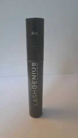 Avon Tusz Geniusz 10 ml Blackest Black — Mościce