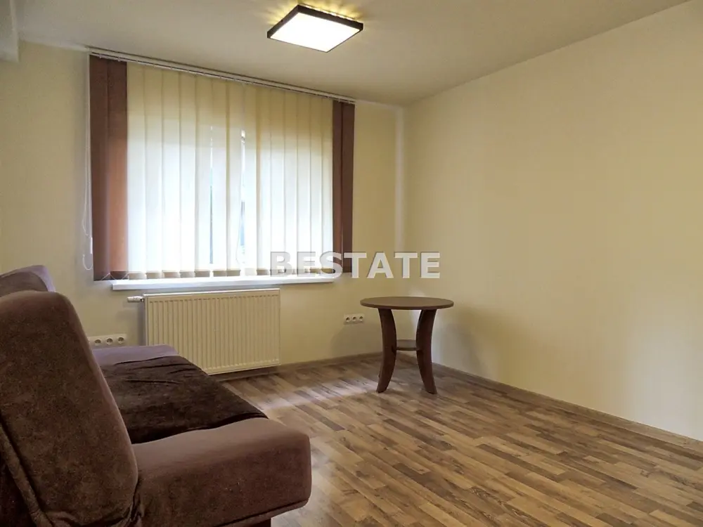 Budynek mieszkalny w Tarnowie (3 mieszkania) — zdjęcie 8, Dom na sprzedaż, Starówka, Tarnów