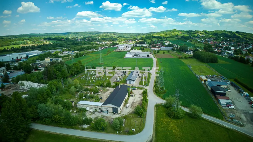 Budynek z magazynem ok. 500m2 w Tuchowie — zdjęcie 3, Lokal użytkowy na sprzedaż, Tuchów, Tarnów