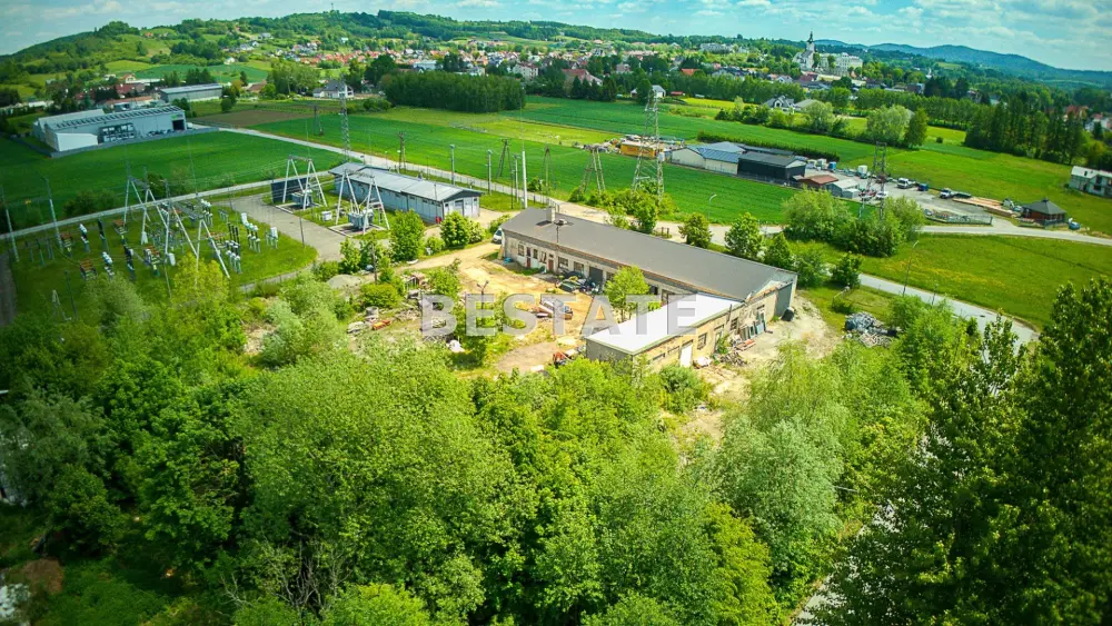 Budynek z magazynem ok. 500m2 w Tuchowie — zdjęcie 4, Lokal użytkowy na sprzedaż, Tuchów, Tarnów