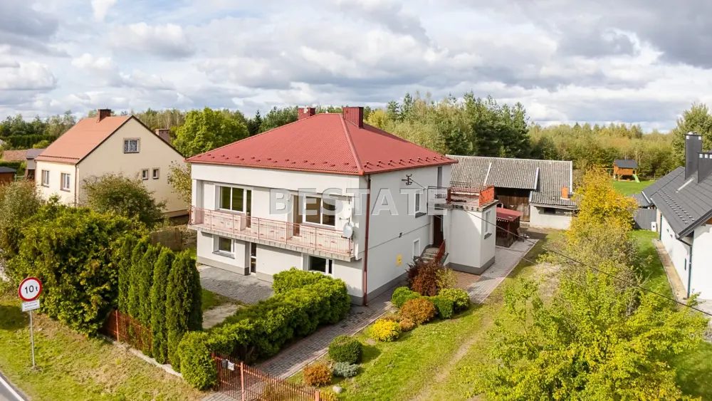 Dom w Radłowie z budynkiem gospodarczym — zdjęcie 2, Dom na sprzedaż, Radłów, Tarnów