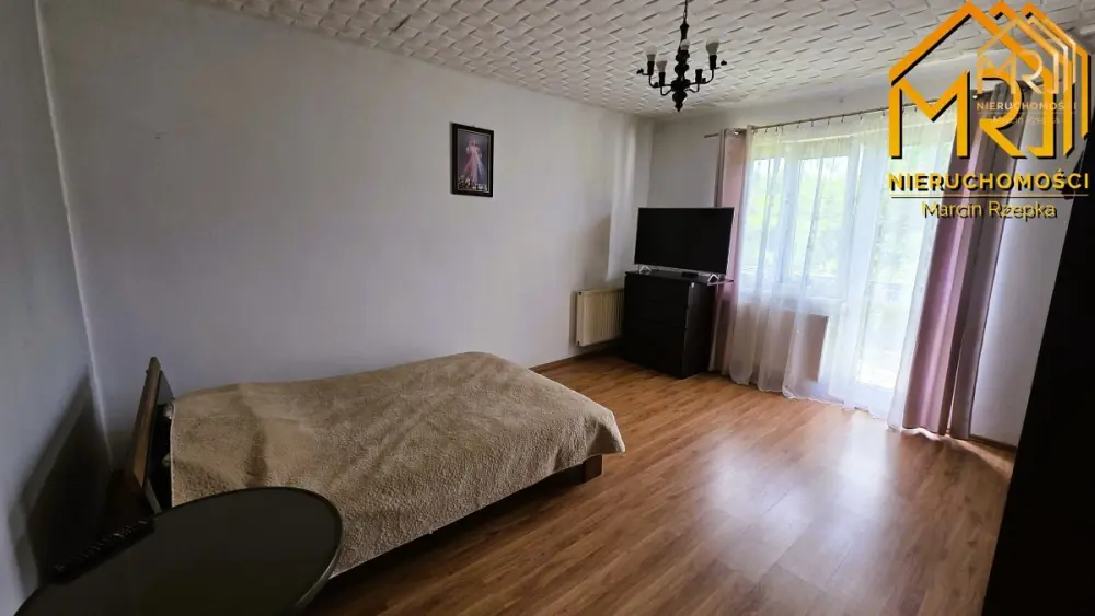 Dom w Tarnowie w cichej i spokojnej lokalizacji — zdjęcie 9, Dom na sprzedaż, Krzyż, Tarnów