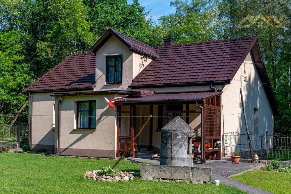 DOM Z BUDYNKAMI W LEŚNEJ OTULINIE — zdjęcie 3, Dom na sprzedaż, Wielopole, gm. Olesno