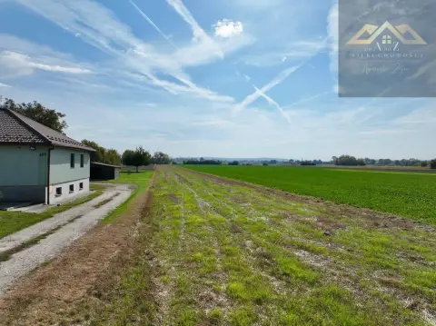Duża działka 54 ar z WZ na dom, Wierzchosławice gm. — Wierzchosławice
