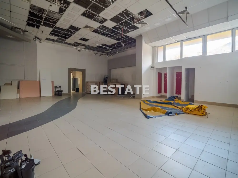 Lokal komercyjny 260 m² na wynajem – Centrum Handl — zdjęcie 3, Lokal użytkowy na wynajem, Cały Tarnów