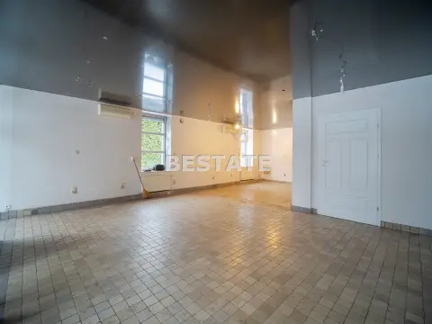 Lokal użytkowy 62 m², Tarnów — Jasna