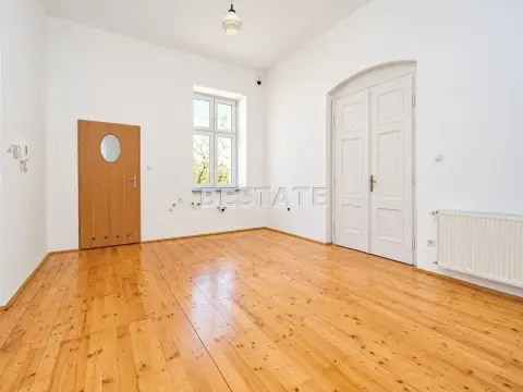 Mieszkanie 2-pokojowe 70 m², Tarnów — Starówka