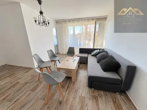 Mieszkanie rozkładowe, 2 pokowe 48 m2, spokojne osiedle — Zielone
