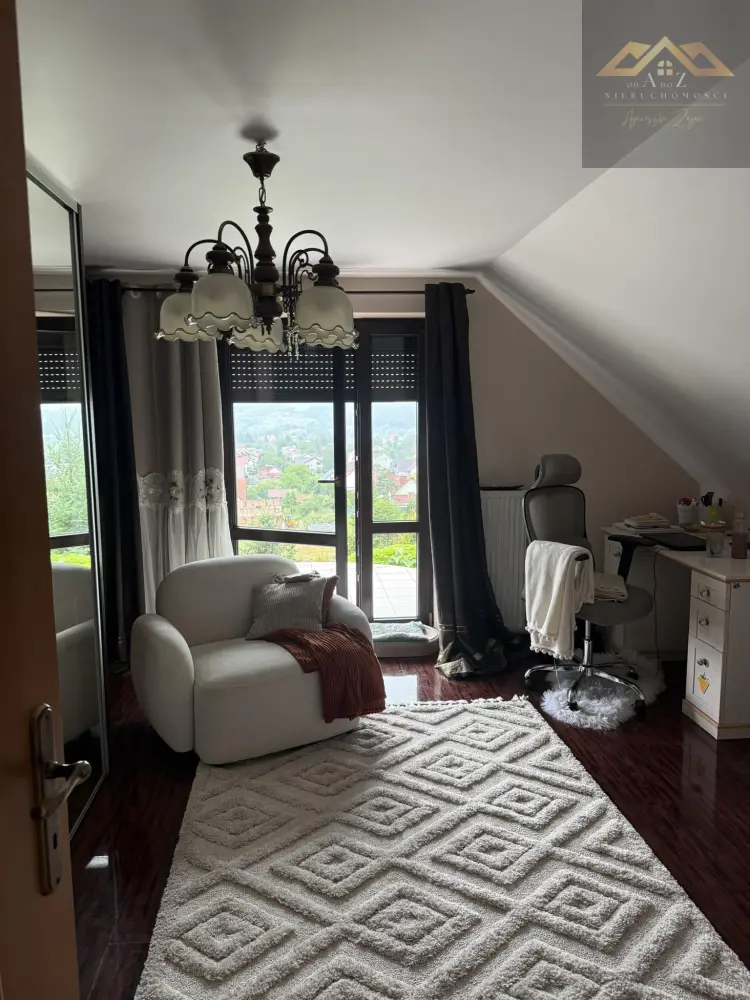 Na sprzedaż dom w Tuchowie o pow. 279,35 m2 — zdjęcie 5, Dom na sprzedaż, Tuchów, Tarnów