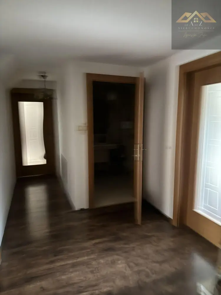Na sprzedaż dom w Tuchowie o pow. 279,35 m2 — zdjęcie 8, Dom na sprzedaż, Tuchów, Tarnów