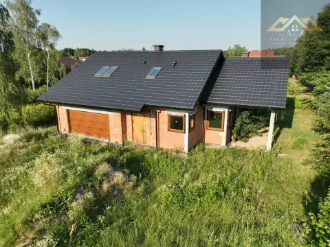 Piękny nowy dom w Niwce nad Jeziorem — Radłów
