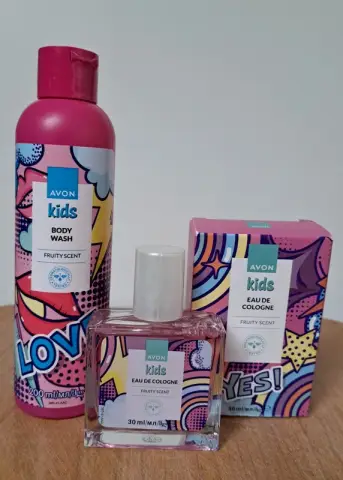 Zestaw Avon Kids płyn do mycia ciała i woda toaletowa dla dziewczynki — Mościce